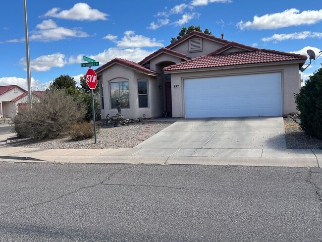 837 Escondido Dr