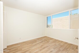 7401 N Scottsdale Rd in Paradise Valley, AZ - Building Photo - Building Photo