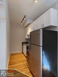 2423 N Kedzie Blvd, Unit #2420-B05 in Chicago, IL - Building Photo - Building Photo