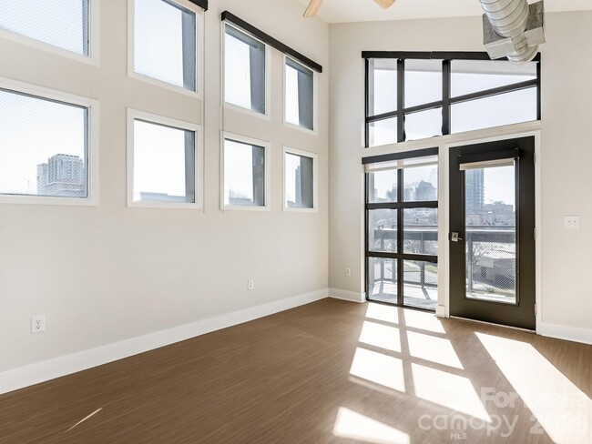 property at 514 W 10th St