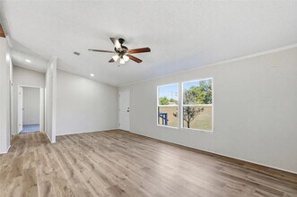 2645 Bryant St in Melissa, TX - Foto de edificio - Building Photo