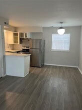 401 NW 24th St in Oklahoma City, OK - Building Photo - Building Photo