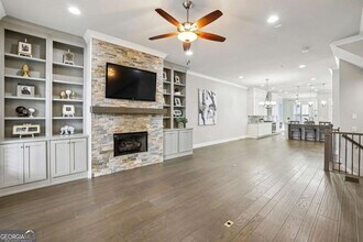 355 Cricket Ln in Alpharetta, GA - Foto de edificio - Building Photo