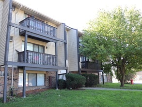 Windemere Apartments in Lansing, MI - Foto de edificio - Building Photo