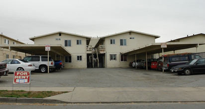 1126 Parkside St in Salinas, CA - Building Photo - Building Photo