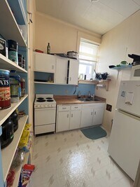 224 Main St E photo'