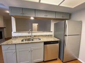 11308 Ptarmigan Cove in Austin, TX - Foto de edificio - Building Photo