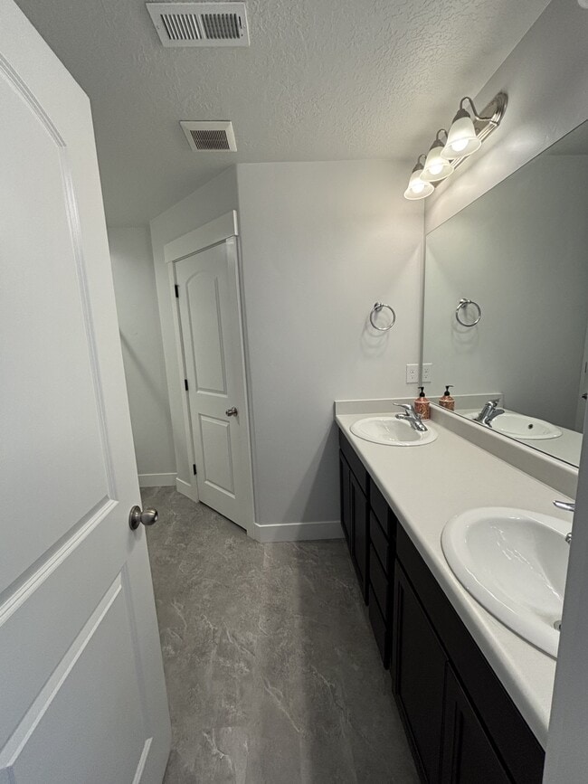 2055 N 3930 W in Lehi, UT - Building Photo - Building Photo
