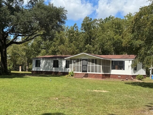 6521 Hwy 196 W in Ft Stewart, GA - Building Photo - Building Photo