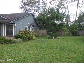 386 Hickory Hollow Dr in Jacksonville, FL - Building Photo - Building Photo