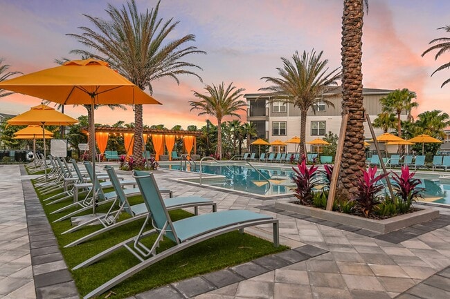 Halston Waterleigh in Winter Garden, FL - Building Photo - Building Photo