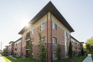 The Conrad in Omaha, NE - Foto de edificio - Building Photo