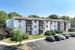 Aura Apartments in Indianapolis, IN - Building Photo