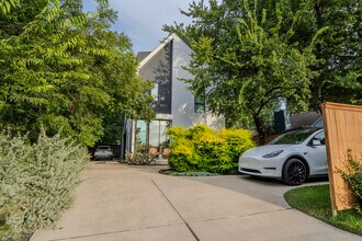 2509 Durwood St in Austin, TX - Building Photo - Building Photo