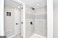 2644 E Hoffman St photo'