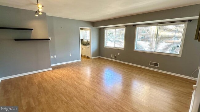 10620 Weymouth St in Bethesda, MD - Building Photo - Building Photo