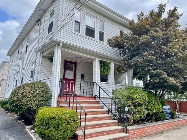 43 Hamilton St, Unit 2
