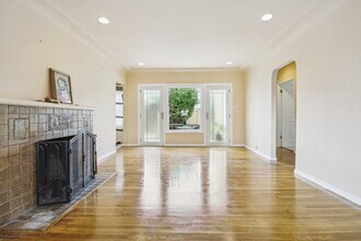 517 E Chestnut St in Glendale, CA - Building Photo - Building Photo