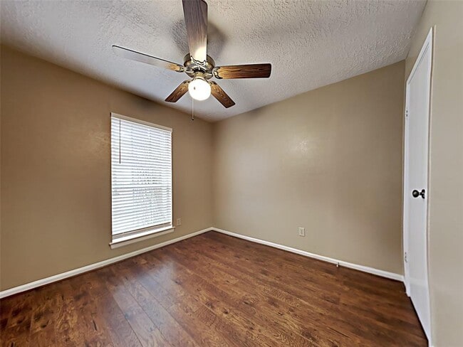 3314 Beaver Glen Dr in Houston, TX - Building Photo - Building Photo