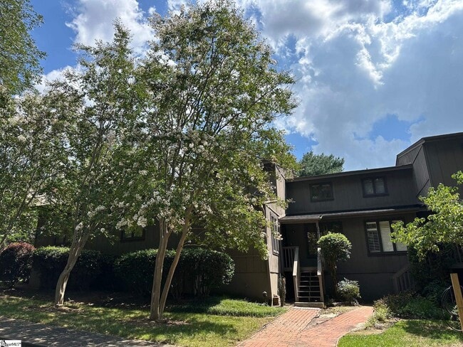 property at 126 Inglewood Way