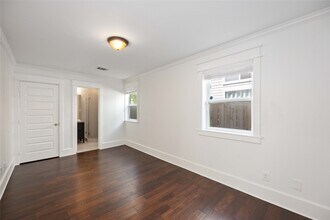 2211 Detering St in Houston, TX - Building Photo - Building Photo