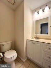 40 Roxbury Ct in Princeton, NJ - Building Photo - Building Photo