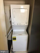 876 Wynnewood Rd, Unit 3F in Philadelphia, PA - Building Photo - Building Photo