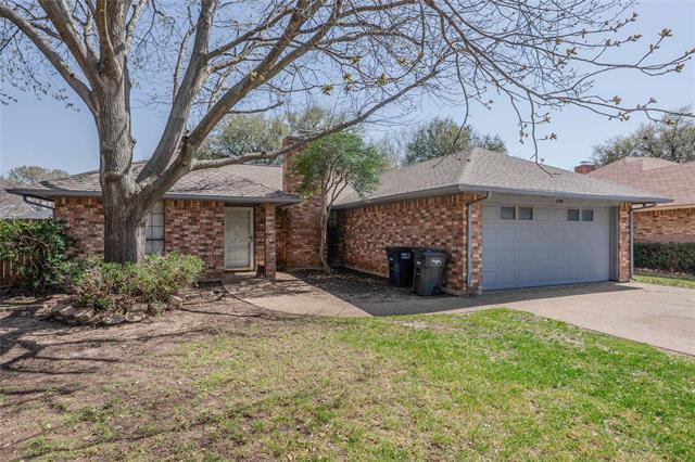 3733 Huntwick Dr in Fort Worth, TX - Building Photo