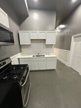 1312 W 51st St, Unit 1N in Chicago, IL - Foto de edificio - Building Photo