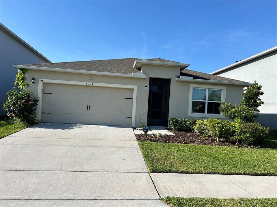 4231 Looking Glass Pl in Sanford, FL - Building Photo