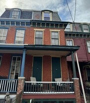 112 Linden St in Camden, NJ - Building Photo
