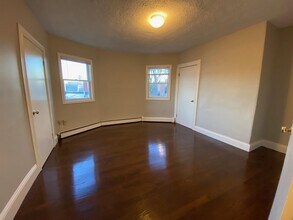 34 Speridakis Ter, Unit 34 in Cambridge, MA - Building Photo - Building Photo