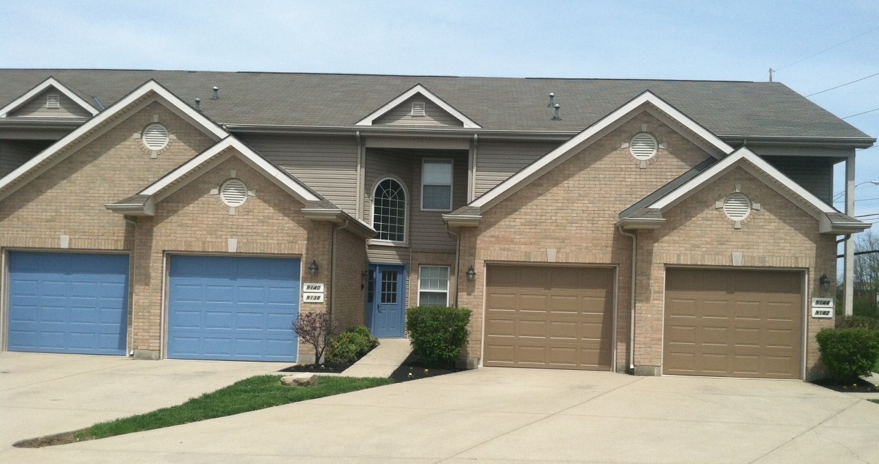Country Manor Apartments in Miamisburg, OH - Building Photo