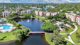 955 Dotterel Rd, Unit 2103 in Delray Beach, FL - Building Photo