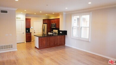 30 Coralwood in Irvine, CA - Building Photo - Building Photo