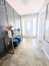 615 Dundonald Dr in Ottawa, ON - Building Photo - Building Photo
