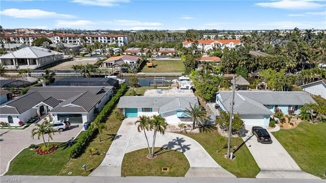 1589 Osprey Ave in Naples, FL - Building Photo - Building Photo
