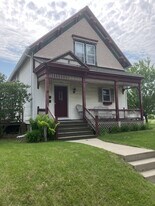901 N 14th St, Unit Lower in Manitowoc, WI - Building Photo