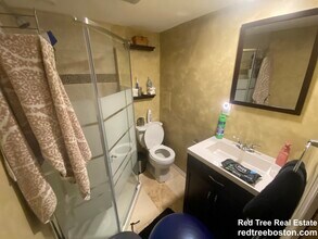120 Foster Ter in Boston, MA - Building Photo - Building Photo