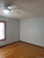 3835 Boston Ave, Unit 1 in Des Moines, IA - Building Photo