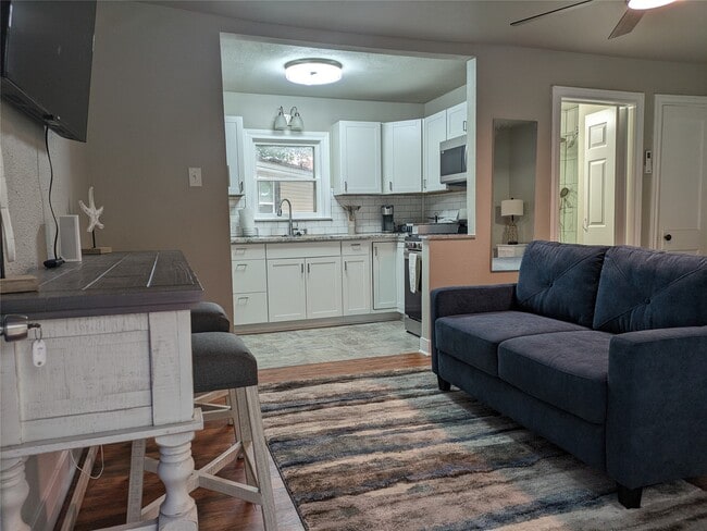 418 Waco Ave in League City, TX - Building Photo - Building Photo