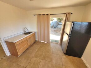 1550 Encino Dr in Escondido, CA - Building Photo - Building Photo