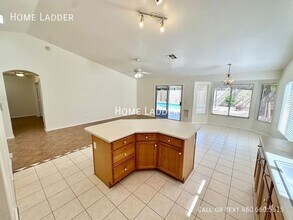 654 W Country Estates Ave in Gilbert, AZ - Building Photo - Building Photo