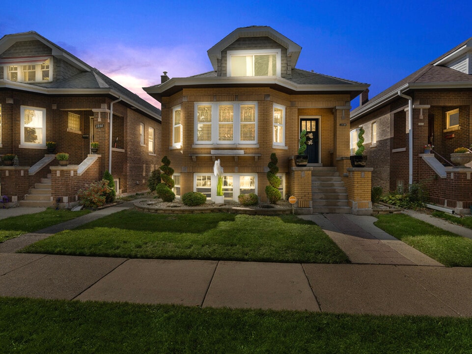 1926 Wisconsin Ave in Berwyn, IL - Building Photo