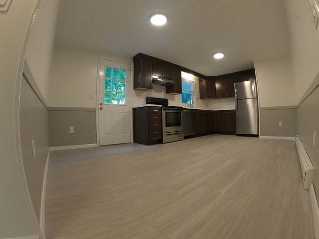 19 Allen St in Woburn, MA - Building Photo - Building Photo
