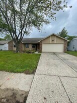 6268 Glenshire Ln in Indianapolis, IN - Building Photo
