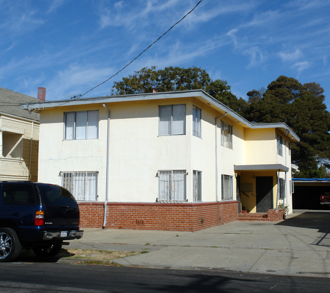 1117 Chanslor Ave in Richmond, CA - Building Photo - Building Photo