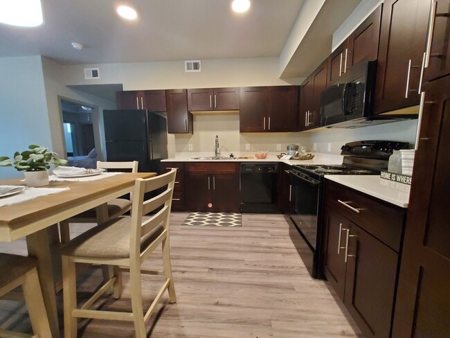 Pinon Lofts in Sedona, AZ - Building Photo - Building Photo