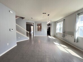 8025 Bowery Dr in Winter Garden, FL - Building Photo - Building Photo