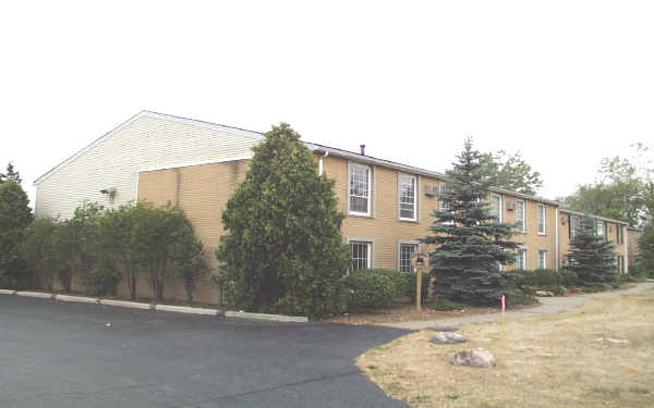 Legacy on Lovington in Troy, MI - Building Photo - Building Photo